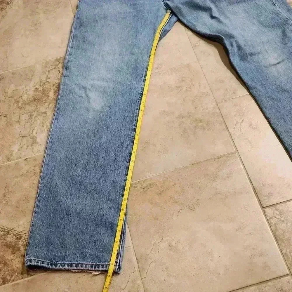 Levi's Button Up Jeans 34x32 - Picture 2 of 16